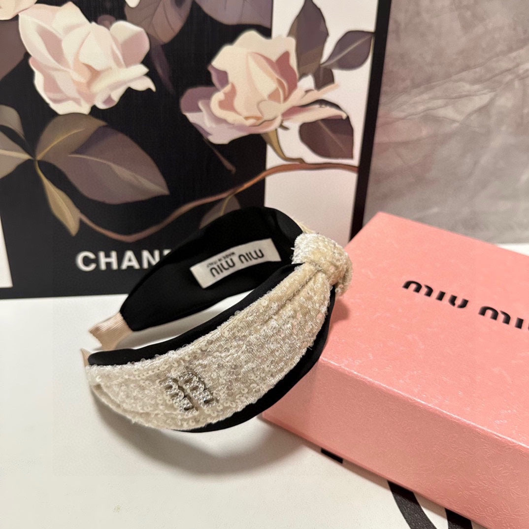 CHANEL HEADBAND IN BEIGE VELVET SEQUINS-EMBELLISHED 361160