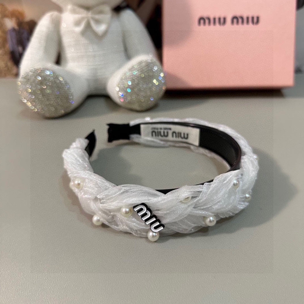 CHANEL HAIR BAND IN WHITE CHIFFON PEARL-EMBELLISHED 395326