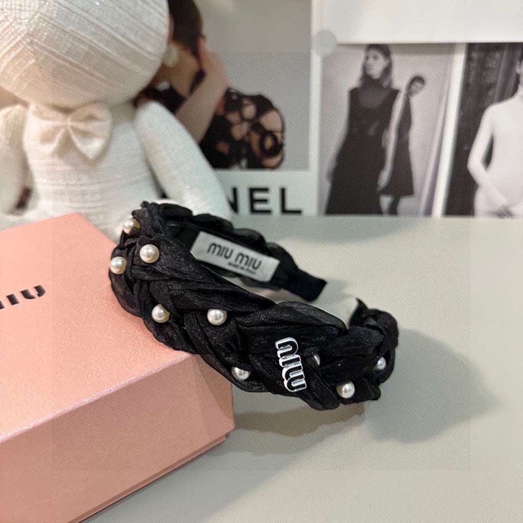 CHANEL HAIR BAND IN BLACK CHIFFON PEARL-EMBELLISHED 395328