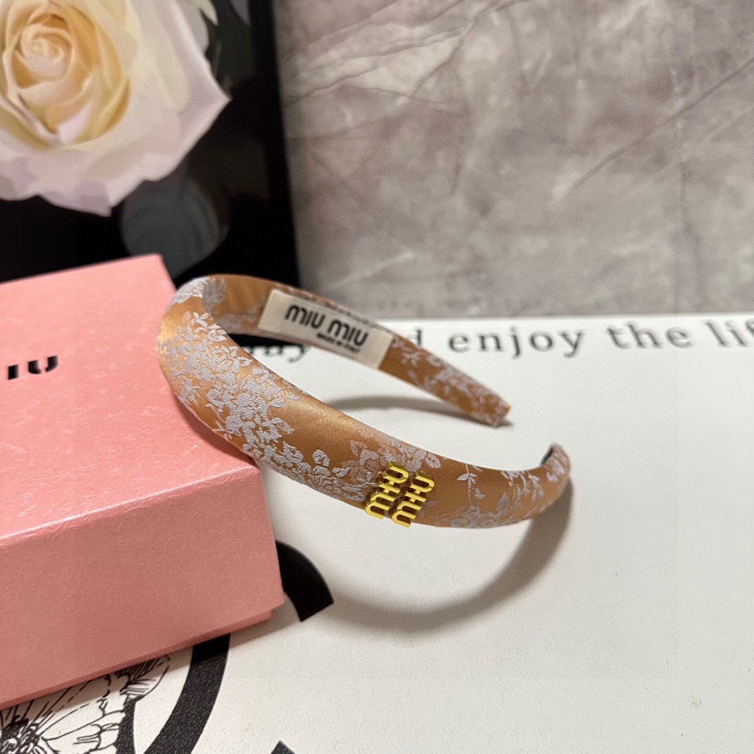 CHANEL HEADBAND WITH GARNITURE PRINT IN TIGER EYE ORANGE SILK 432822