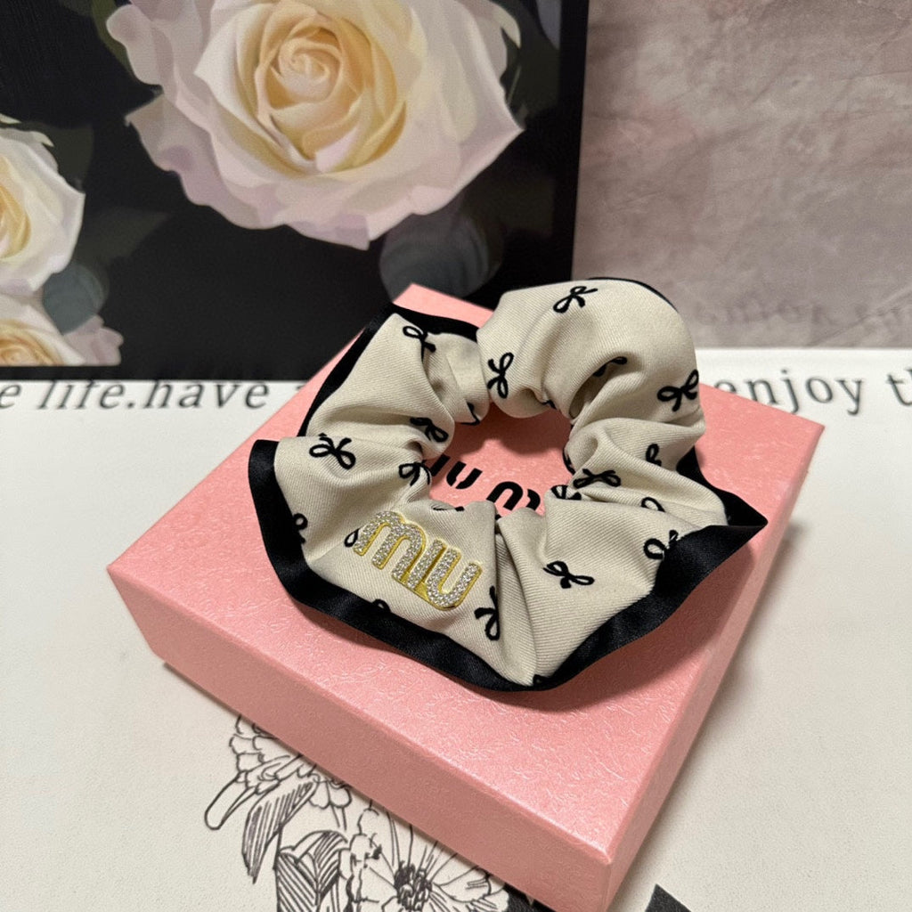 CHANEL HAIR TIE IN BEIGE MIX BLACK SPANDEX FABRIC 432828