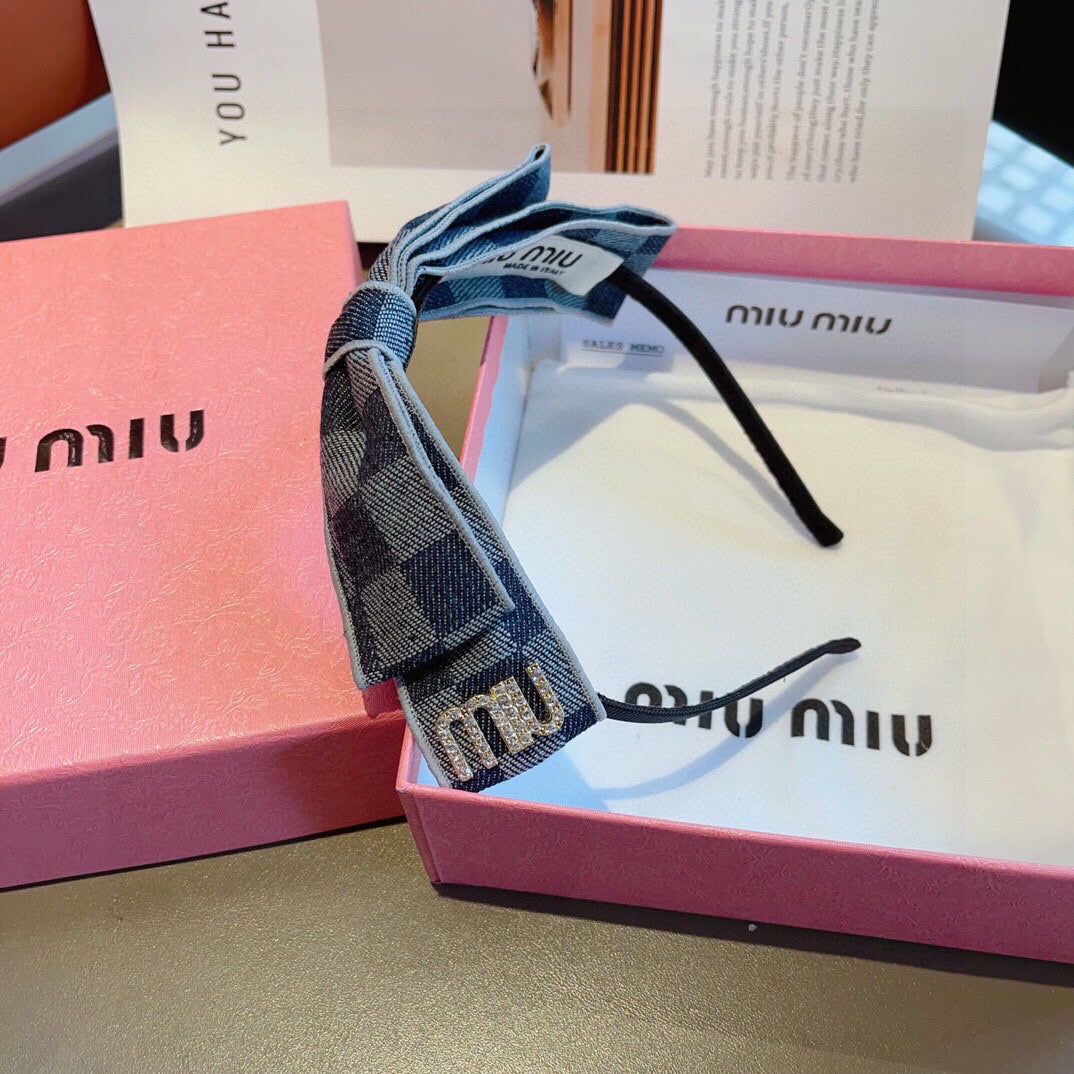 CHANEL BOW HEADBAND IN BLUE DAMIER DENIM 398855