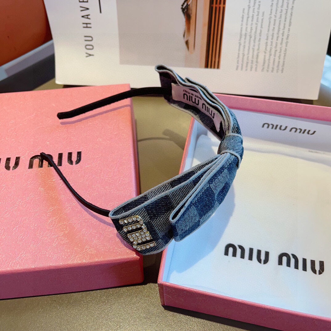 CHANEL BOW HEADBAND IN BLUE DAMIER DENIM 398855