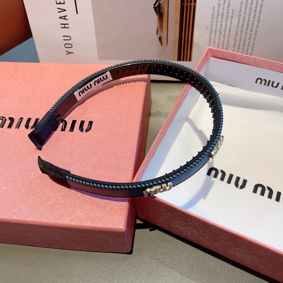 CHANEL HEAD BAND IN USAFA BLUE LAMBSKIN AND RESIN 417295