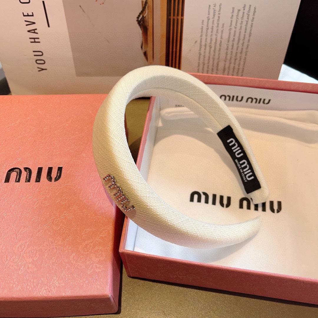 CHANEL THICK HAIR BAND IN WHITE RAW FABRIC 423576
