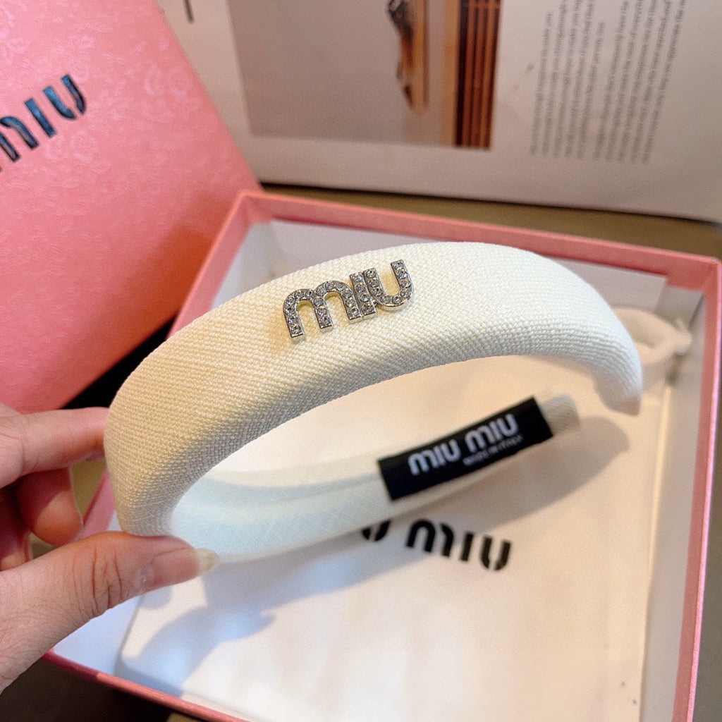 CHANEL THICK HAIR BAND IN WHITE RAW FABRIC 423576