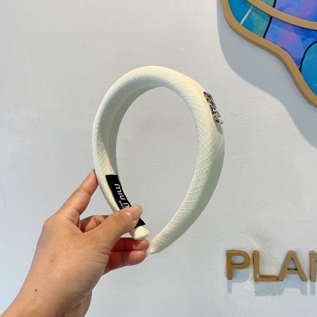 CHANEL THICK HAIR BAND IN WHITE RAW FABRIC 423576