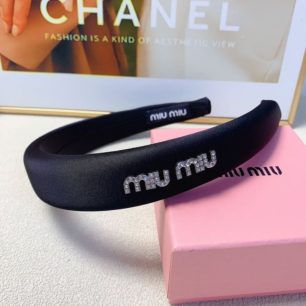 CHANEL THICK HEADBAND IN BLACK SILK 241198