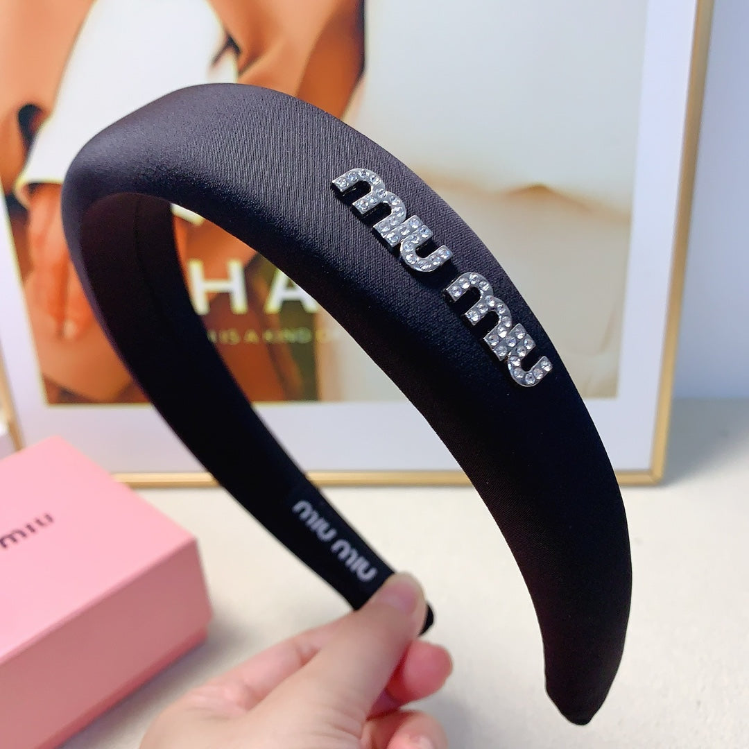 CHANEL THICK HEADBAND IN BLACK SILK 241198